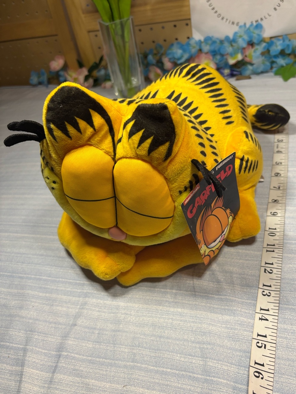 Kidrobot Garfield Sleeping / Laying Down
Plush Stuffed Animal NWT 2024 - 12"